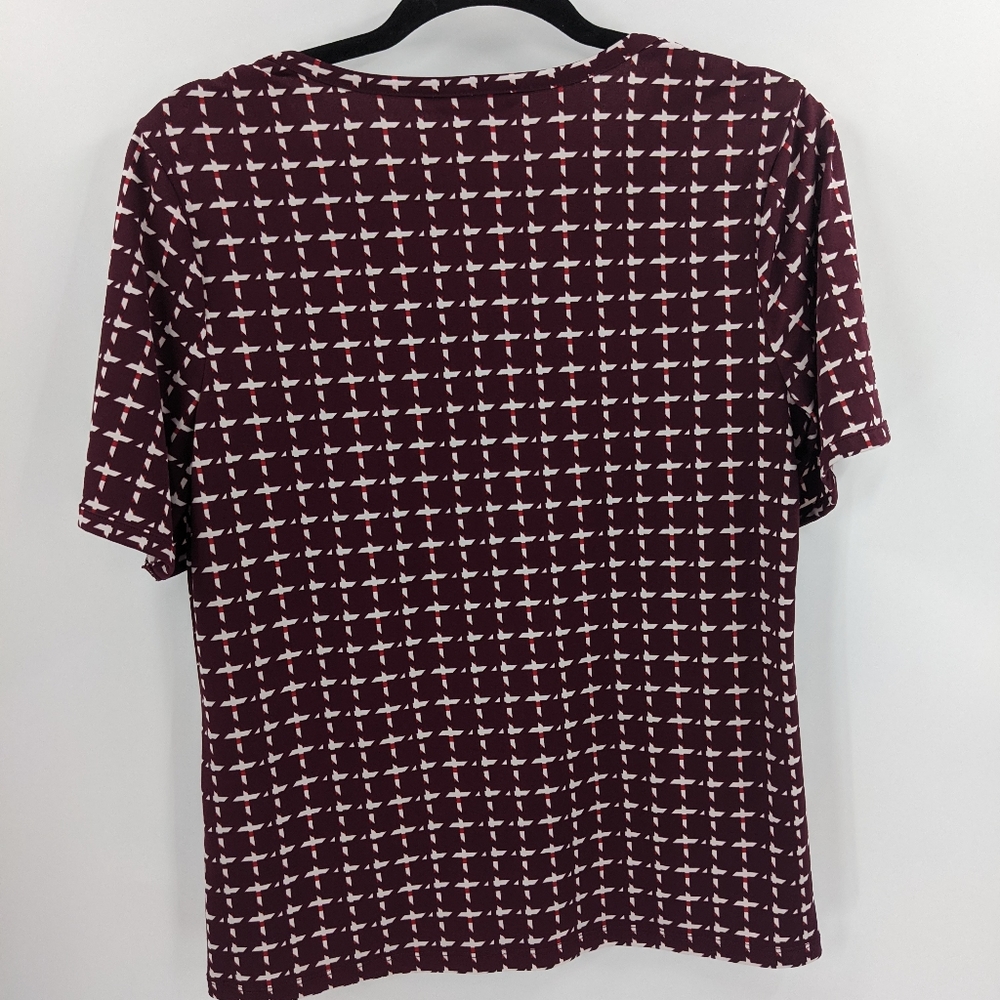 *Sold*BANANA REPUBLIC FACTORY V-neck Top - Picture 6 of 8